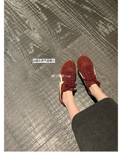 2025Women's Autumn Lace-Up Low-Top Sneakers（Upper Height Less10cm)Rubber