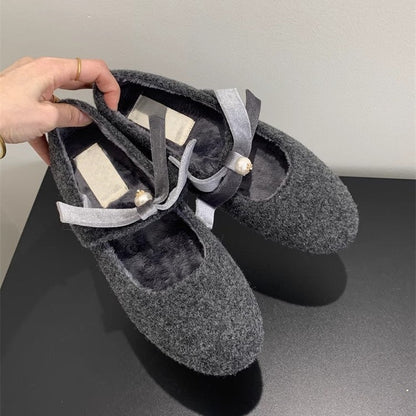 French Style Little Chanel Mary Jane Shoes2024Fleece-lined Warm Round Toe Shallow Mouth Shoes with Bowknot and Pearls for Evening Wear