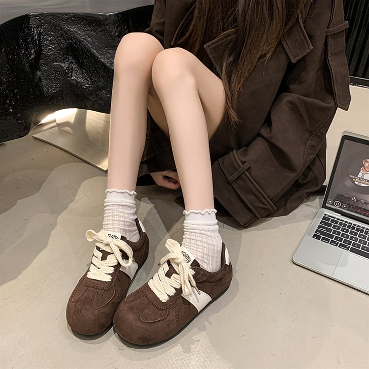 2025Autumn women's rubber sneakers with laces, low-top（Upper Height Less10cm)