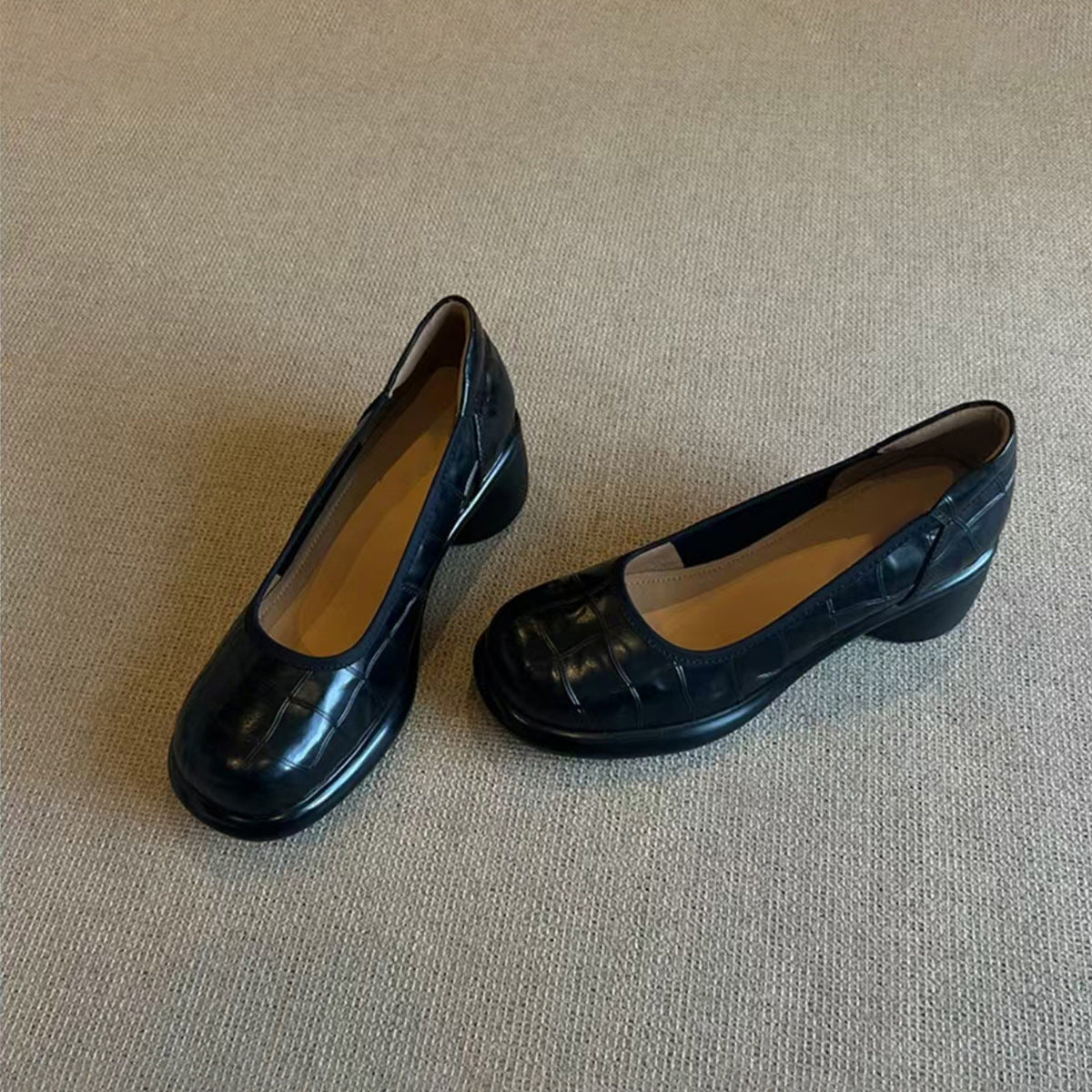 Vintage Shallow Mouth Single Shoes for Women, Round Toe, Chunky Heel, Slip-On Mary Jane Shoes, British Style Small Leather Shoes