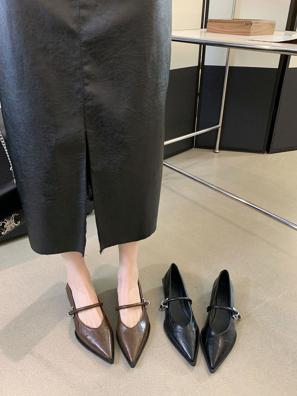 French Low Heel Shoes Small Fragrance Style Pointed Toe Single Shoes for Women2024Spring and Autumn New Mary Jane Women's Shoes Thick Heels