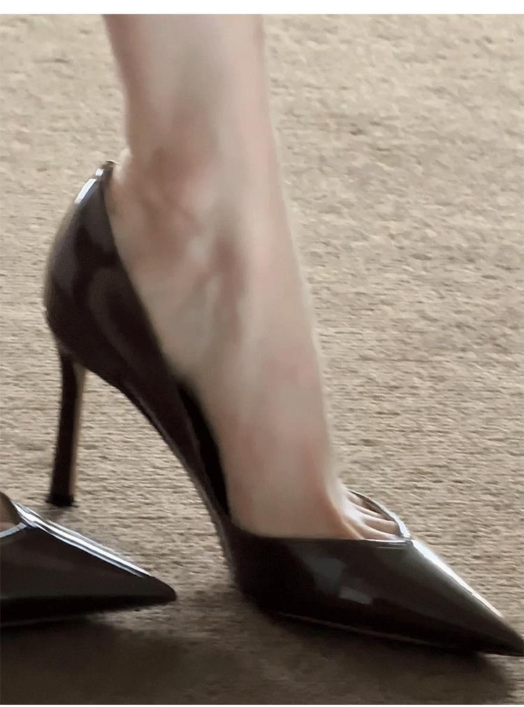 2025Spring New Pointed Toe Shallow Mouth Patent Leather Coffee Color Women's Shoes V Professional Commuting Stiletto High Heels