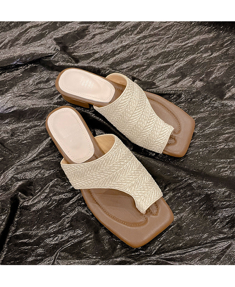 French Retro Vacation Style Woven Toe Clip Sandals for Women Summer Niche Design Chunky Heel Sandals